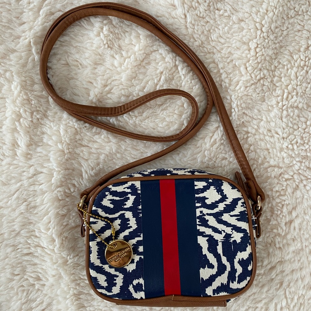 FINAL SALE Tommy Hilfiger Crossbody Bag